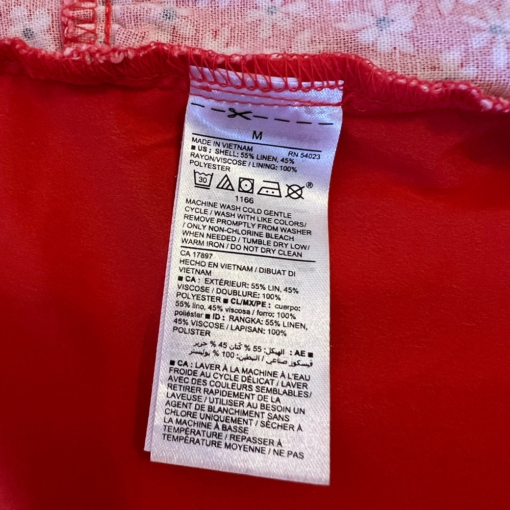 Red and white floral wrap dress - Picture 11 of 13
